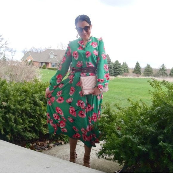Who What Wear Other - Who What Wear Matching Set Floral Top and Skirt Size Small 6